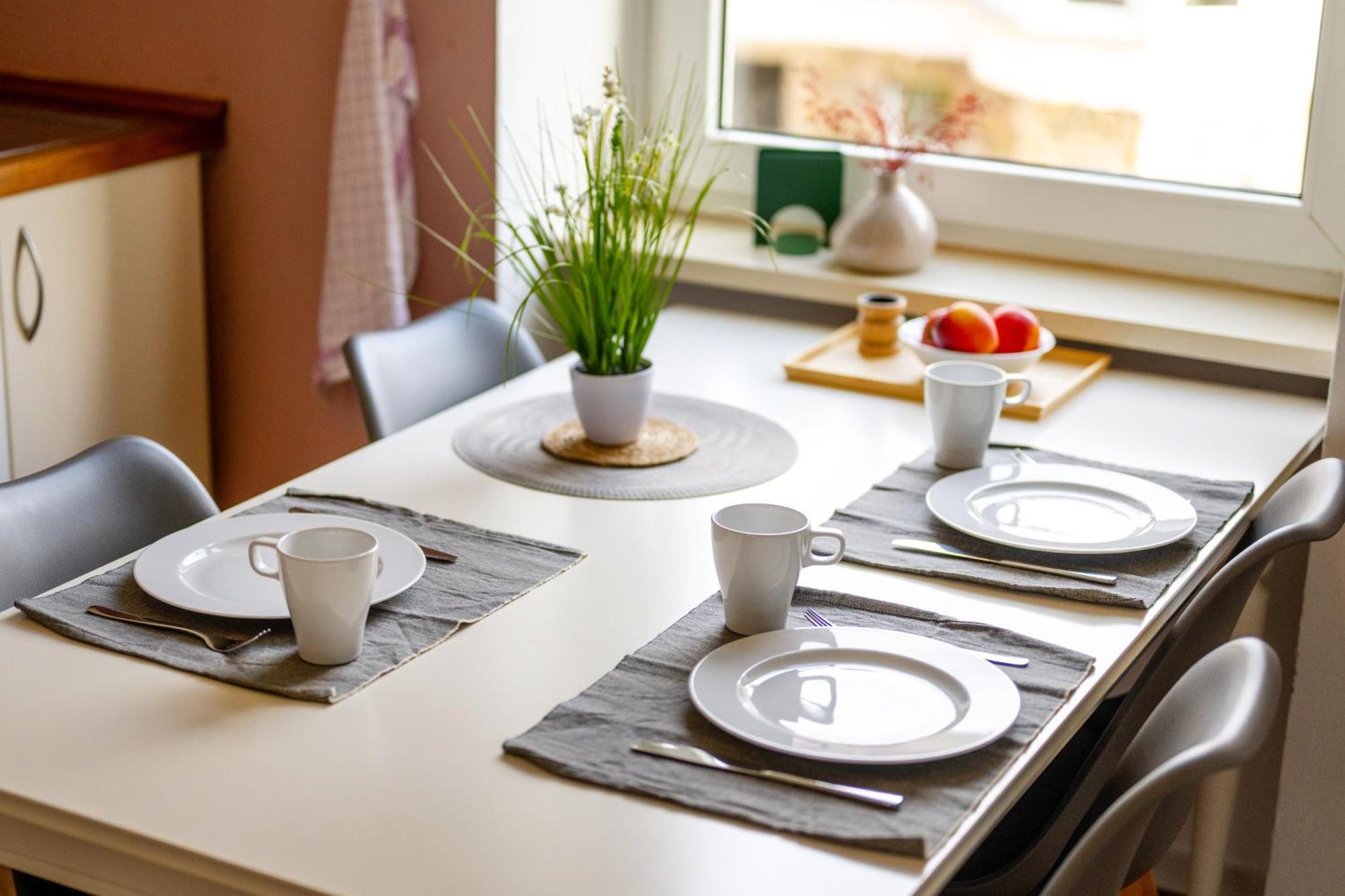 Suedstadt-Oase 1 Komfort Mit 2 Sz Und Balkon Koblenz  Bagian luar foto