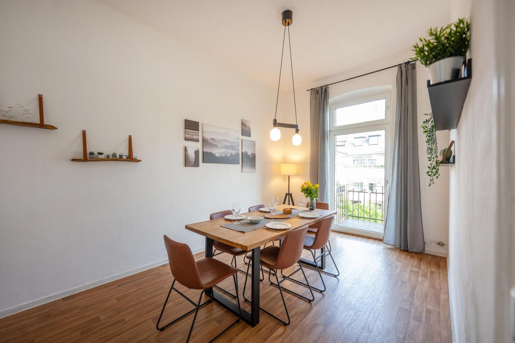 Suedstadt-Oase 1 Komfort Mit 2 Sz Und Balkon Koblenz  Bagian luar foto
