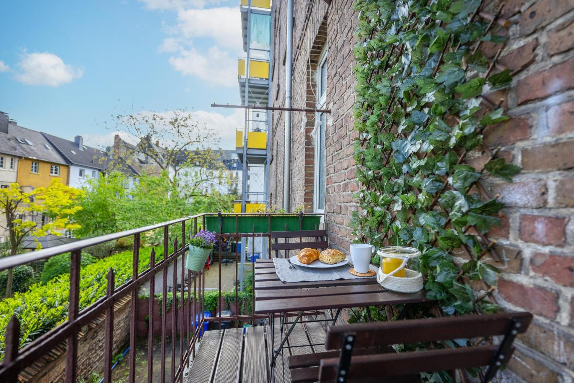 Suedstadt-Oase 1 Komfort Mit 2 Sz Und Balkon Koblenz  Bagian luar foto